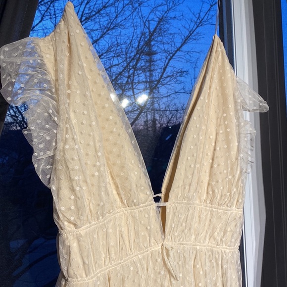 Lulus Yours Evermore Cream Swiss Dot Ruffled Midi Dress Never Worn XL - Picture 3 of 5